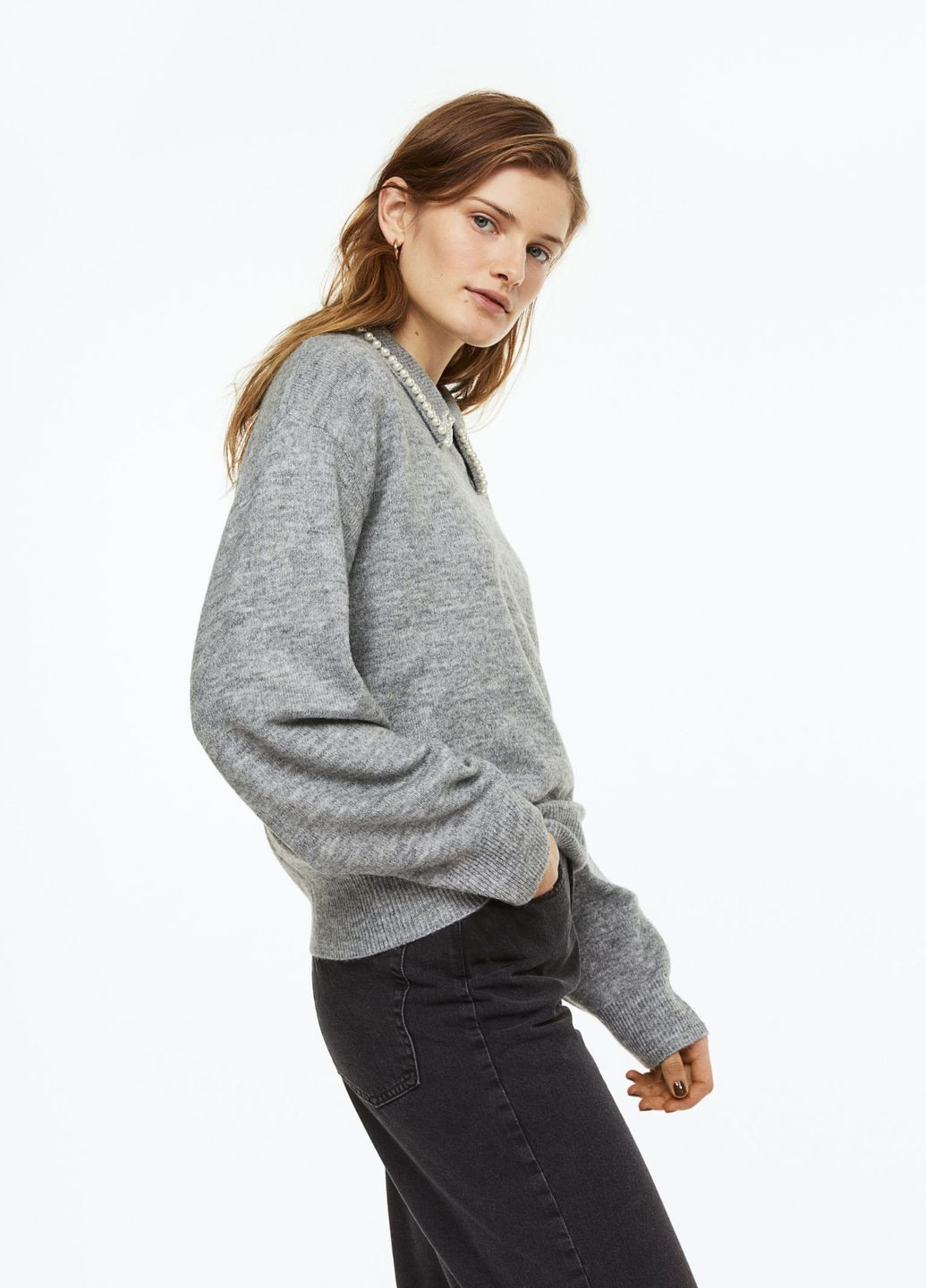 Сірий зимовий светр вишитий бісером H&M