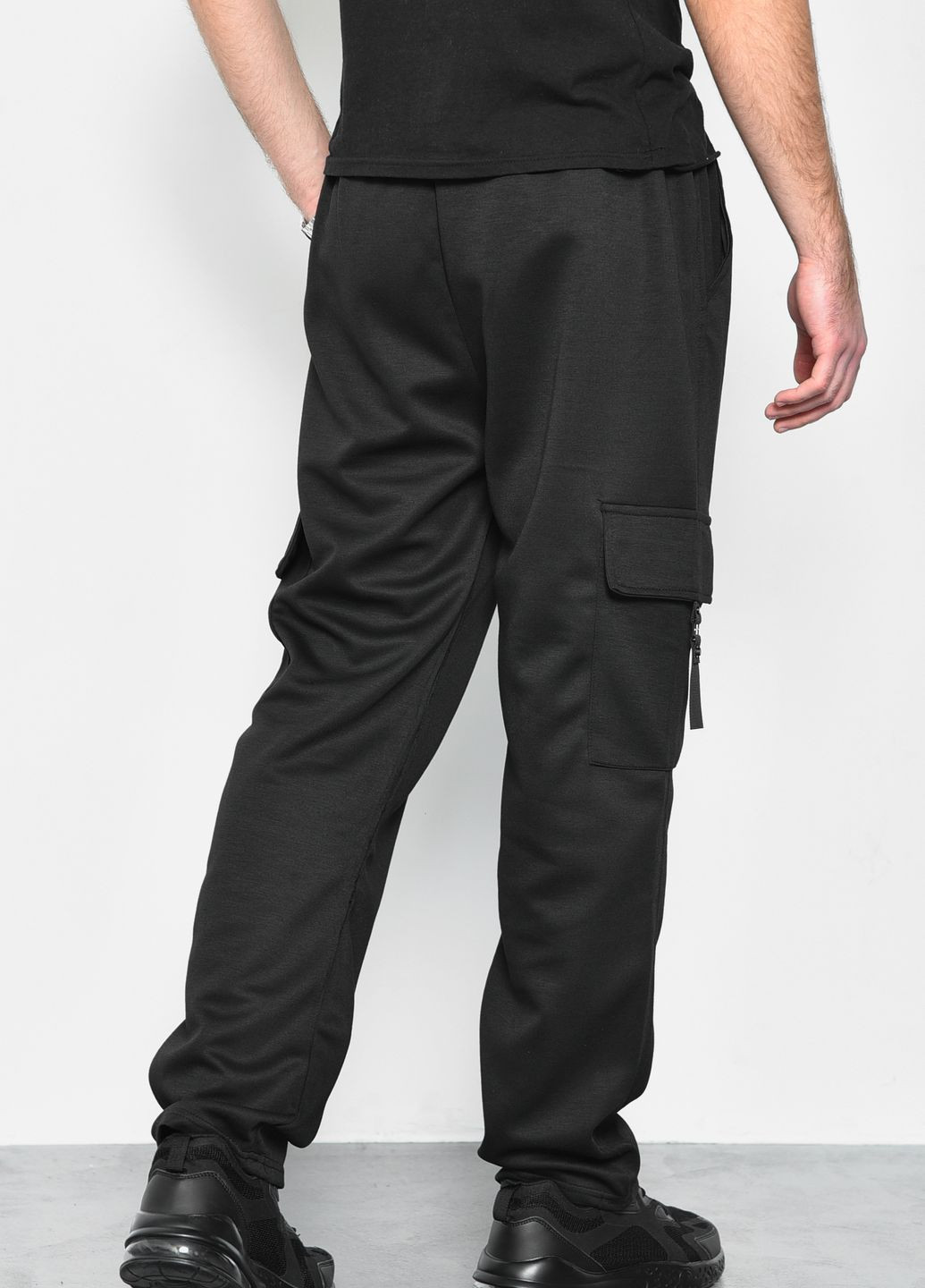 Спортивні штани чоловічі напівбатальні чорного кольору Let's Shop (277609073)