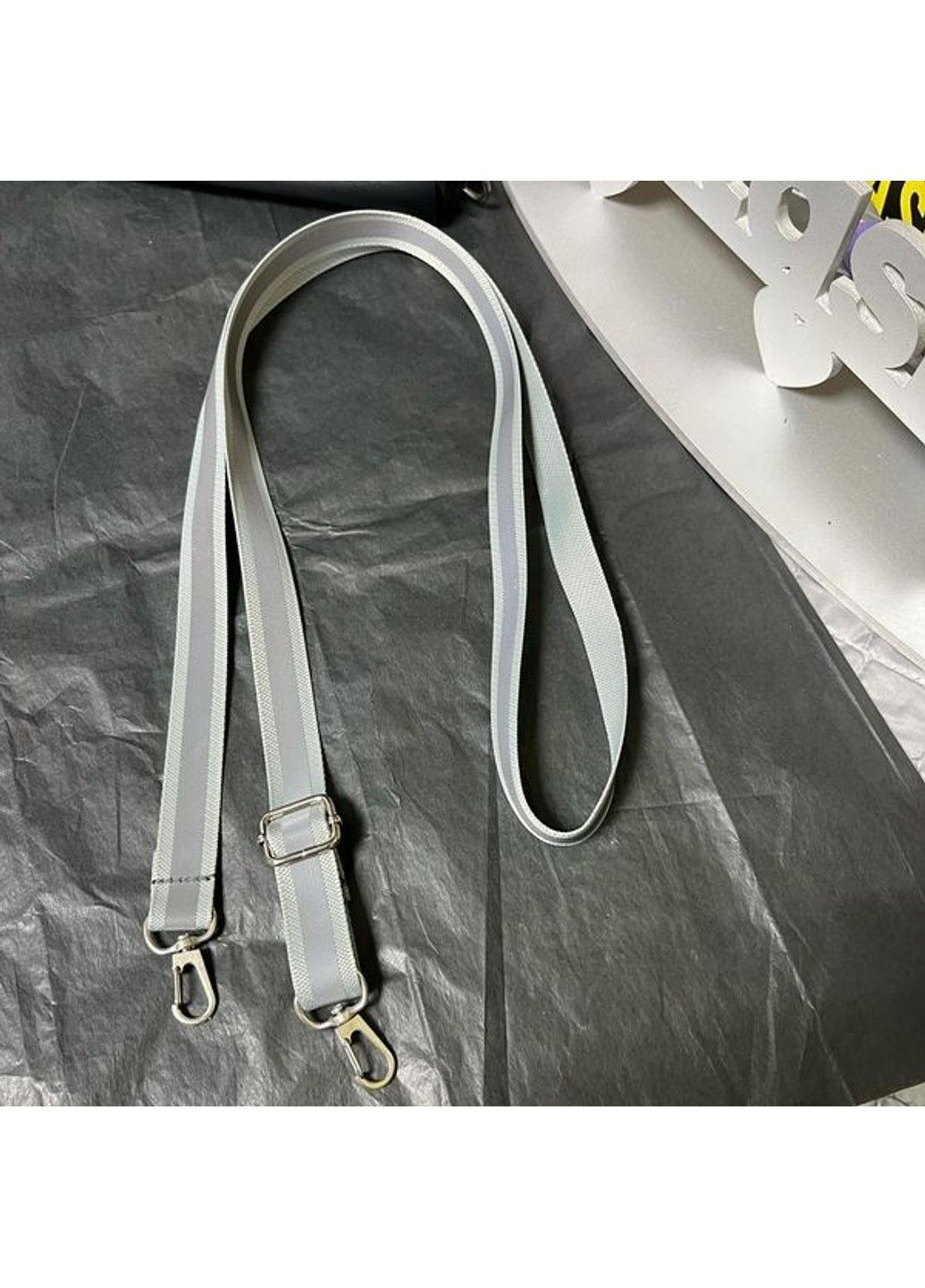 Довгий ремінець для сумки світловідбиваючий Svitashka 150 см . Сірий 20мм No Brand (311300764)