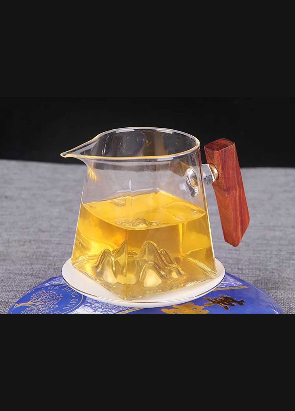 Шен Пу Эр Ранняя Весна на горе Кожанные Стремена 2022 г. - млинець, 357 г No Brand (305196446)