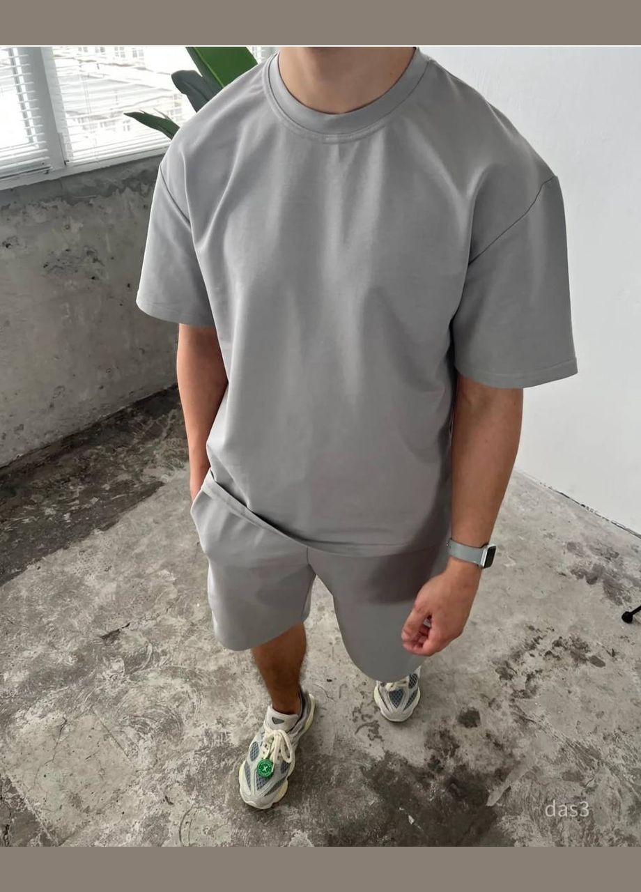 Сірий демісезонний костюм 2 в 1 футболка + шорти весна/літо No Brand