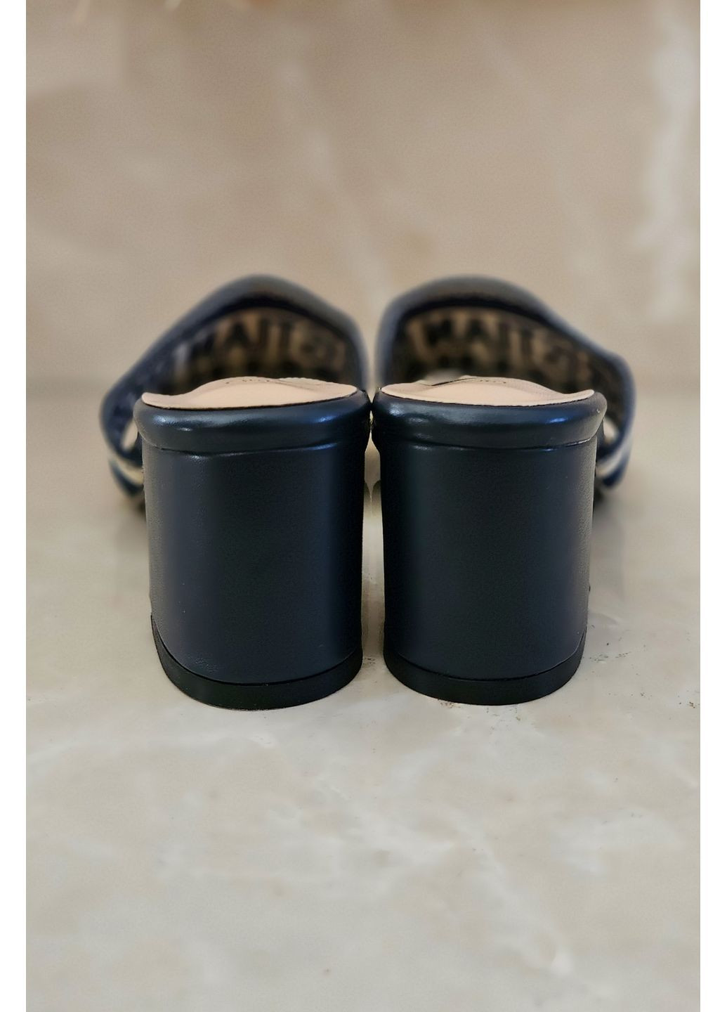 Темно-синие шлепки женские темно-синего цвета Let's Shop