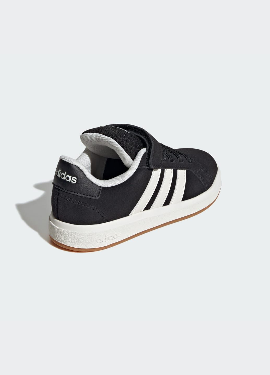 Чорні всесезонні кросівки grand court 00s kids adidas