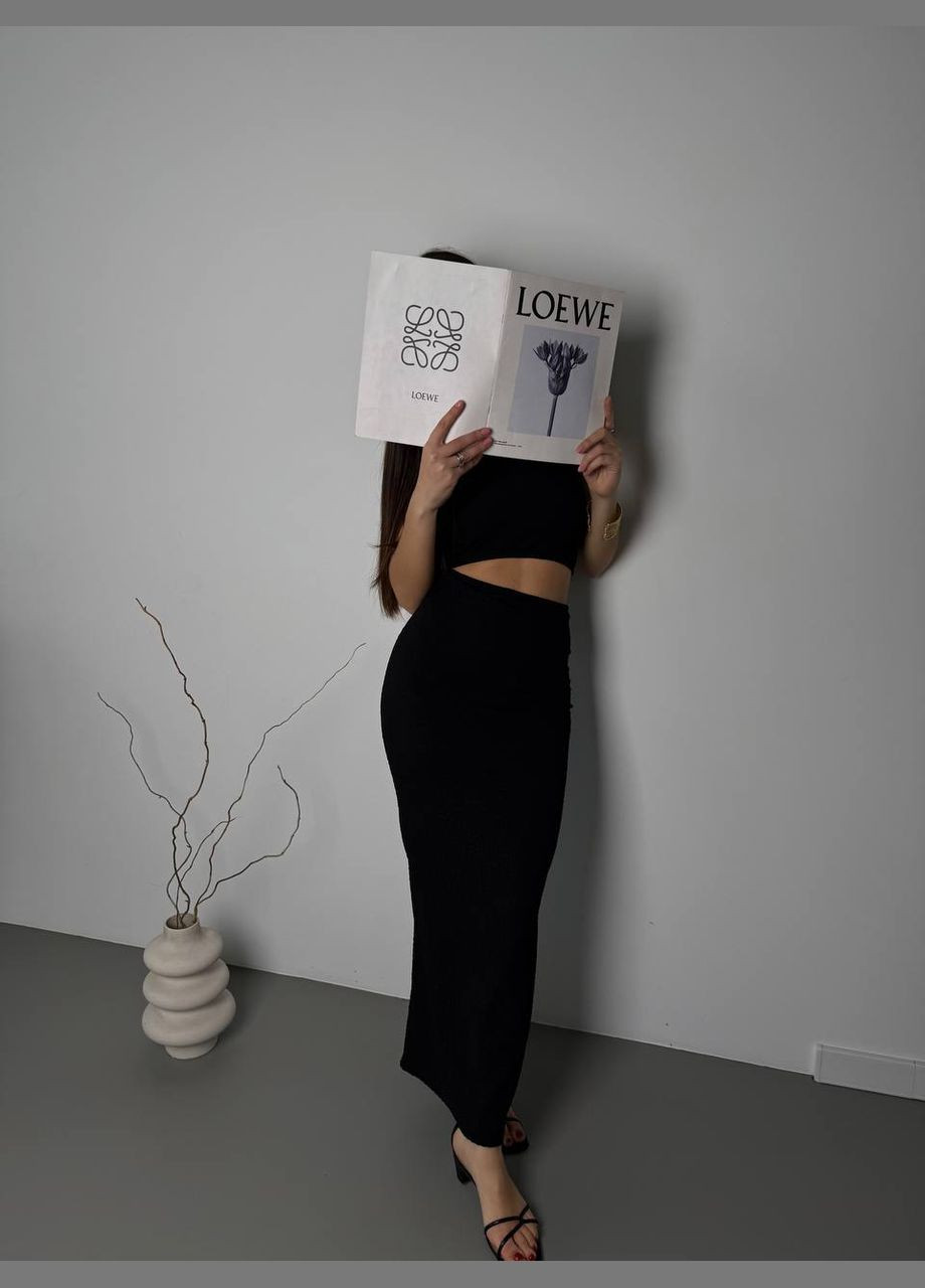 Черное кэжуал платье силуэтное длины макси силуэтная Adelante однотонное