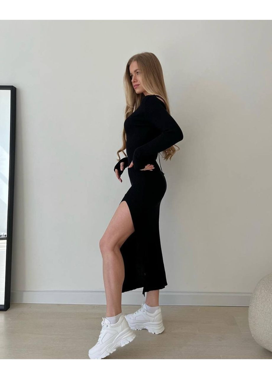 Чорна сукня з фактурною спинкою More_bboutique однотонна