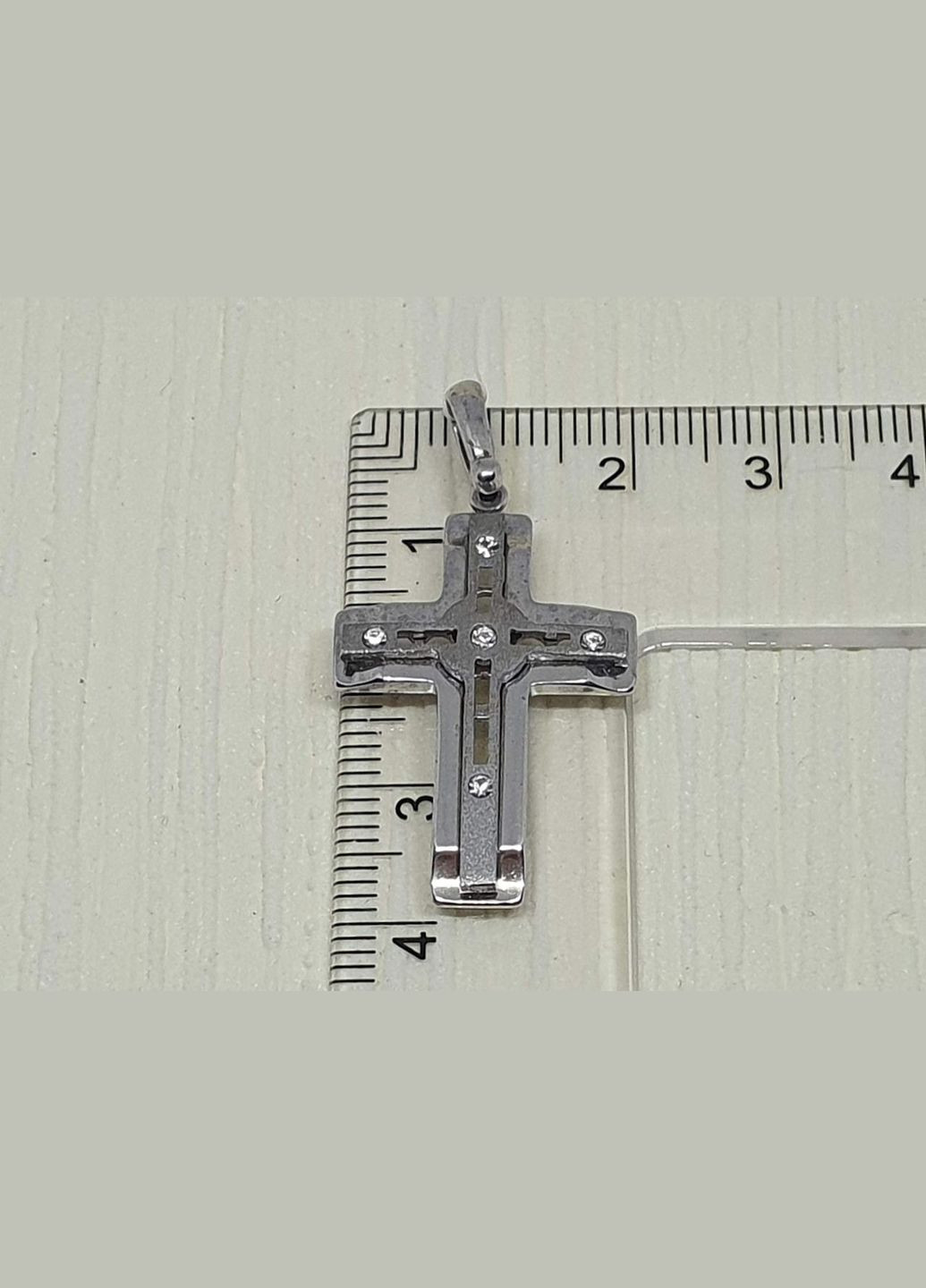 Серебряный крестик с фианитом. 903SU50 Qvaliz (292735768)