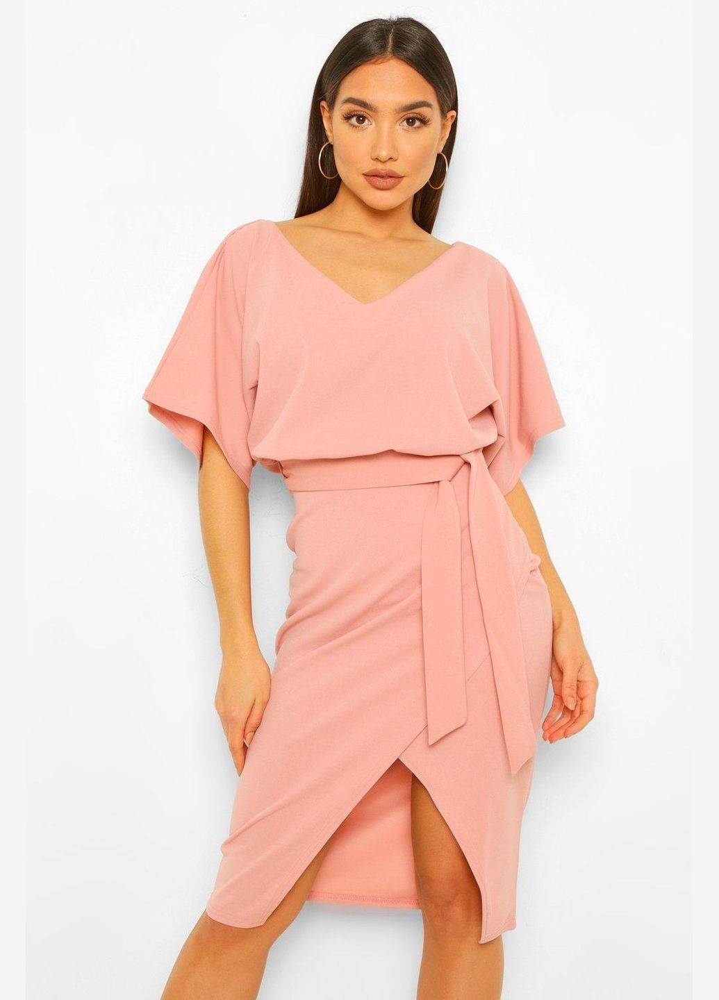 Розовое платье Boohoo