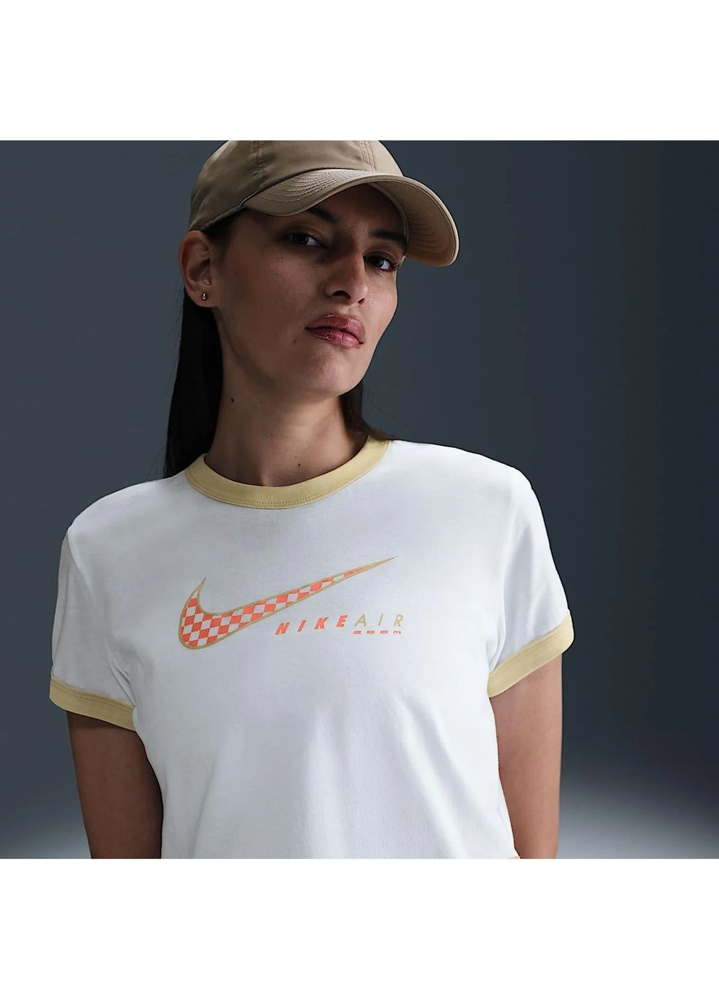 Футболка жіноча Sportswear Club Moto Tee White Nike - (365961470)