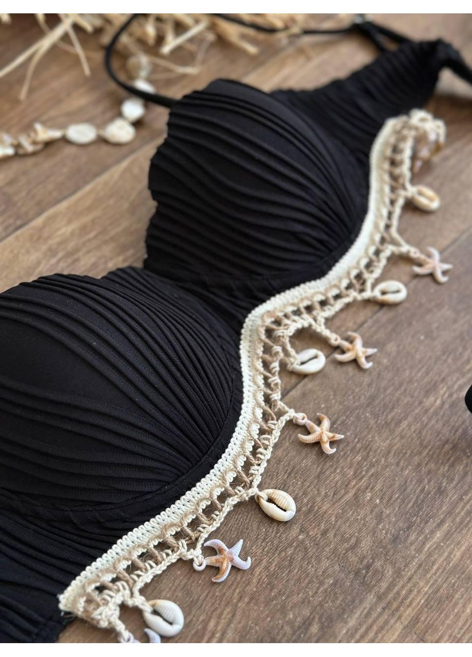 Чорний літній жіночий купальник з мушлями та декоративною тасьмою / стильний жіночий купальник чорний з оздобленням із мушель No Brand