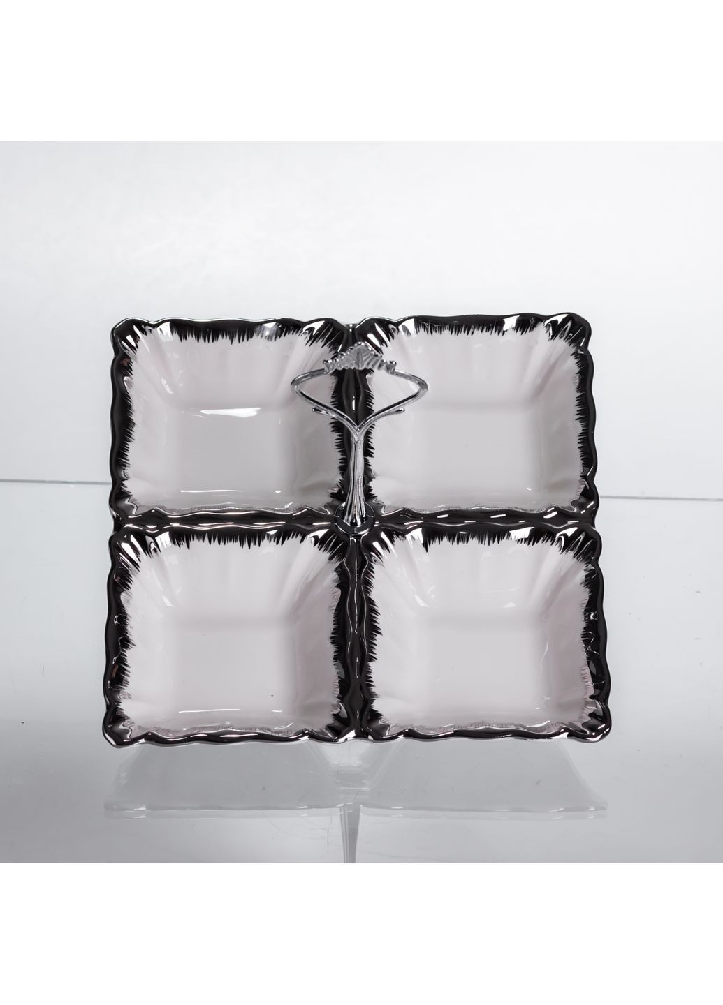 Менажница фарфоровая на 4 секции 18*18*3 см квадратная, серебро Yiwu LC-BYL-100-S No Brand (366830653)