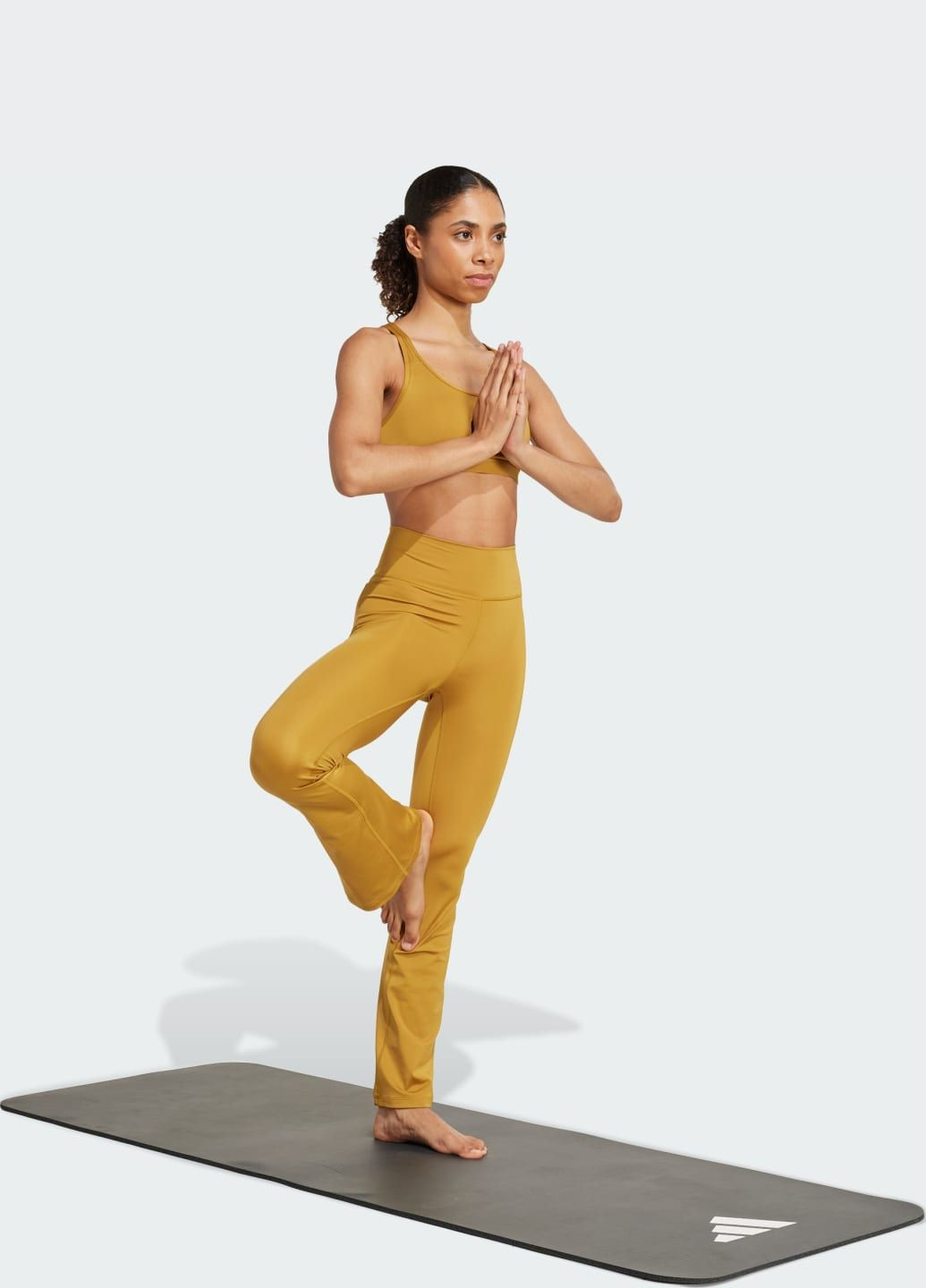 Коричневые демисезонные леггинсы all me essentials flare adidas