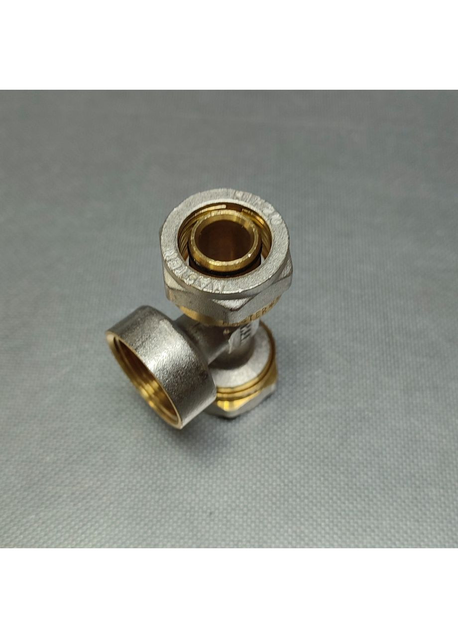 Тройник 20х3/4 внутр. х20 No Brand (362492182)