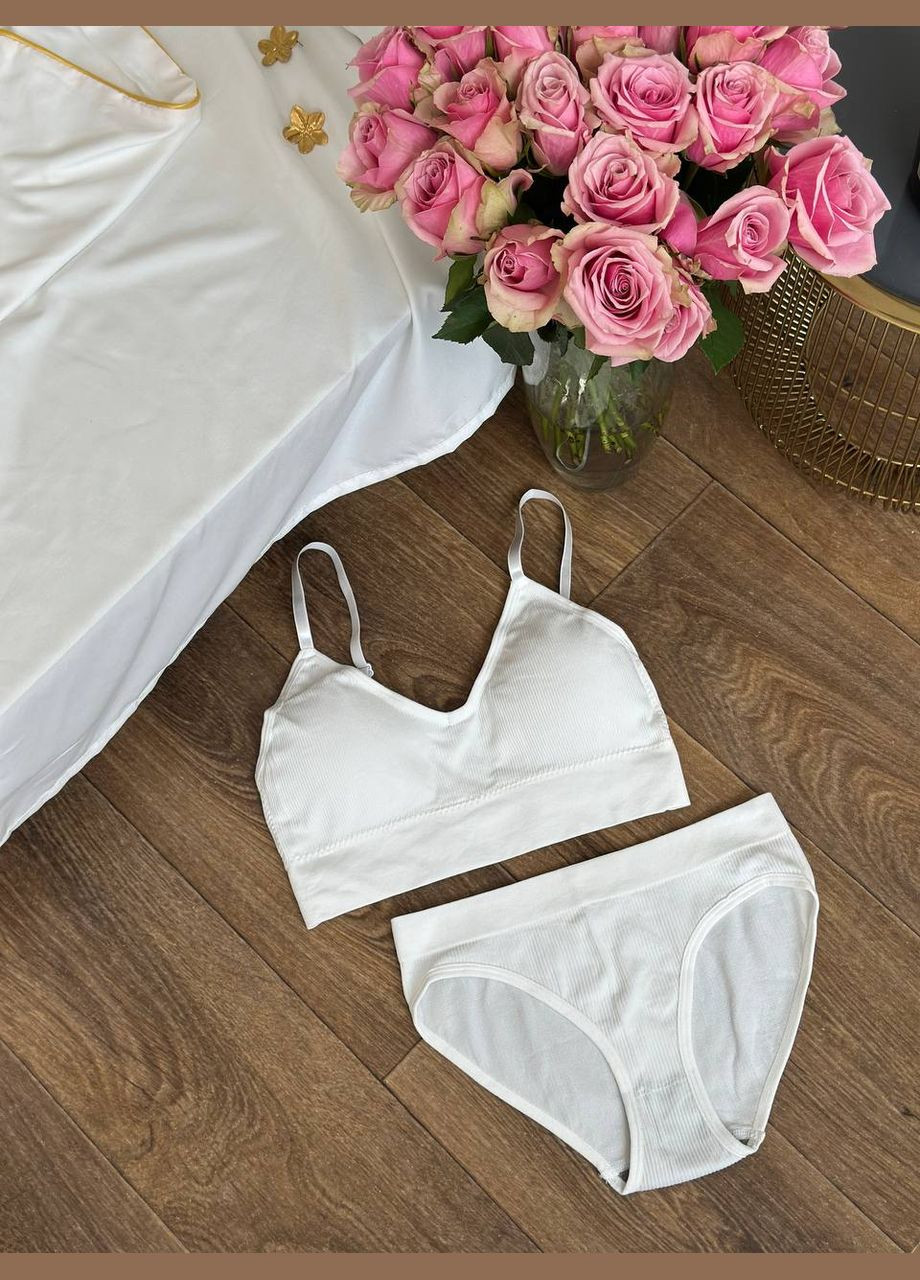 Белый демисезонный удобный яркий комплектик Vakko