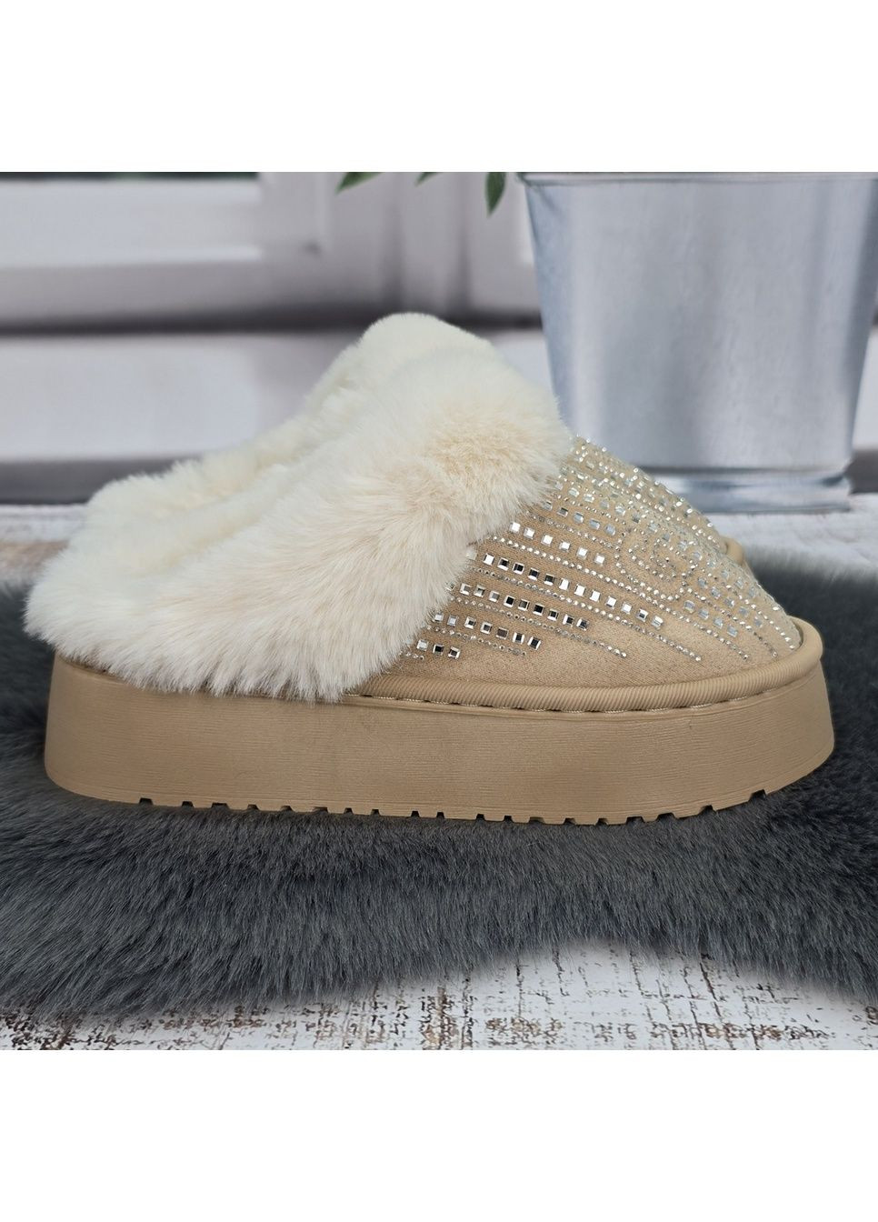 Бежевые тапочки домашние Fashion