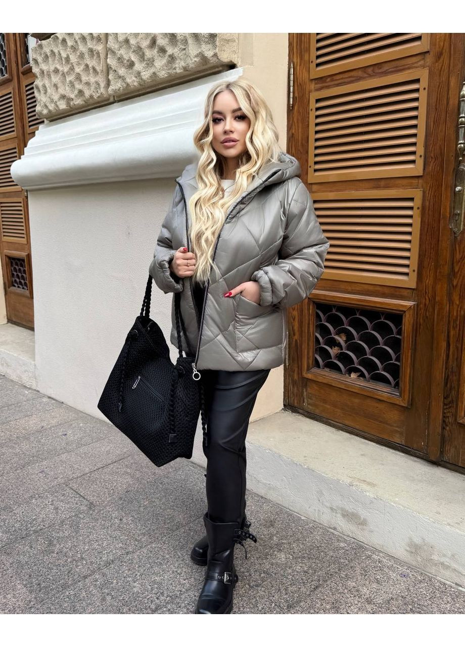 Оливковая демисезонная женская осенняя стеганая куртка No Brand