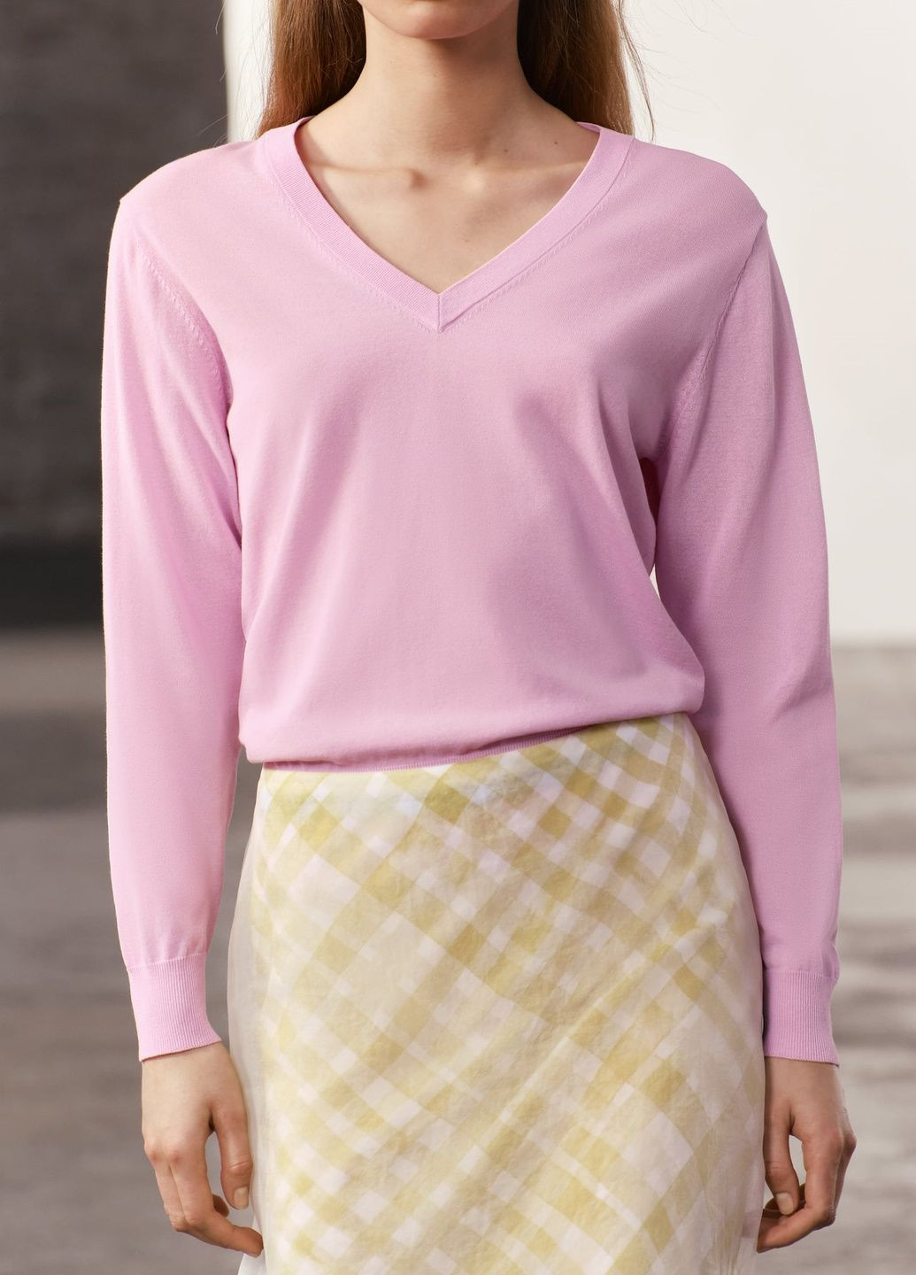 Розовый демисезонный свитер Zara