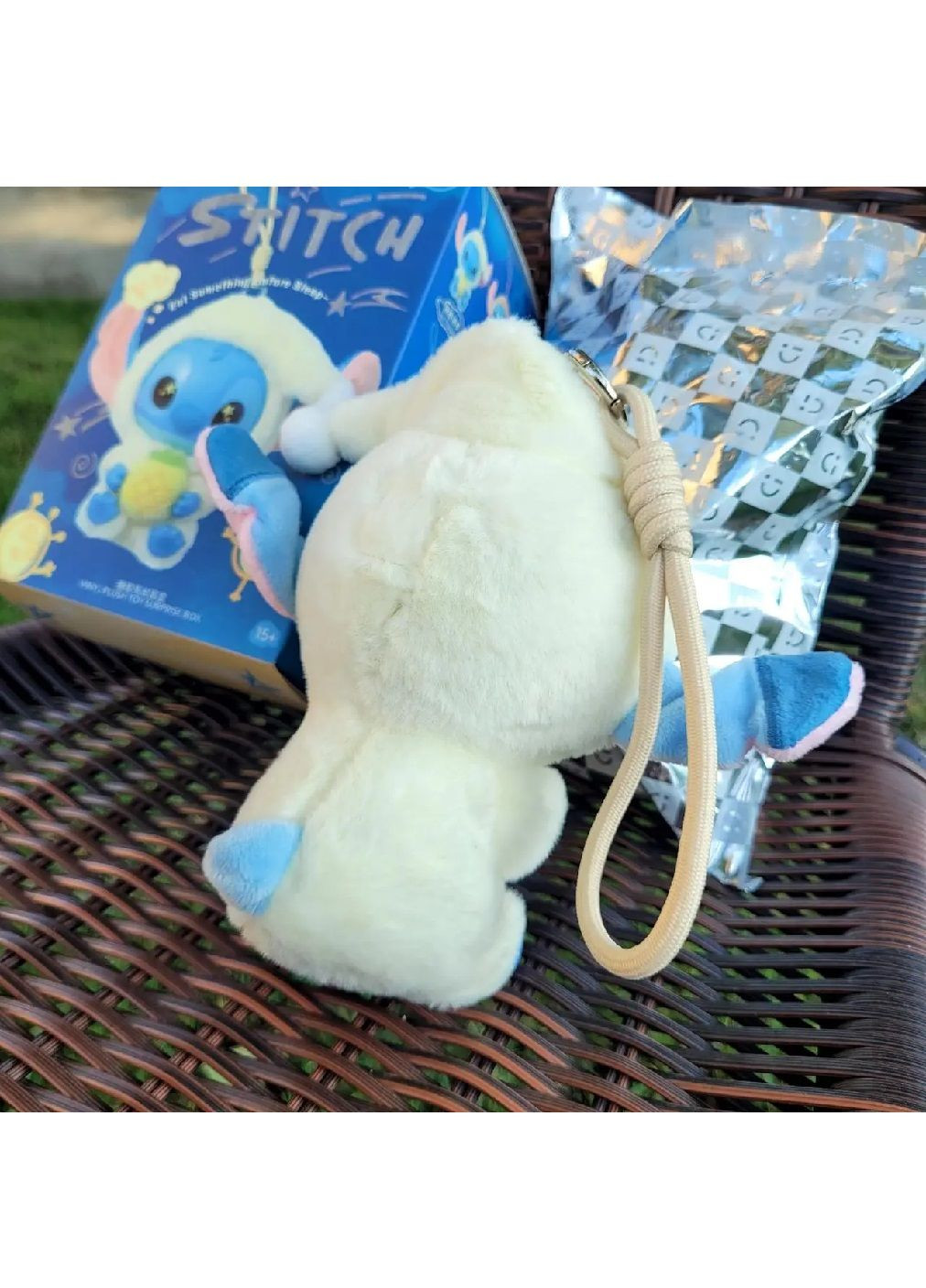 Мягкая плюшевая игрушка фигурка персонаж брелок Стич в костюме Лабубу с петлей для подвешивания 15 см (480991-Prob) С ананасом Unbranded (350633534)