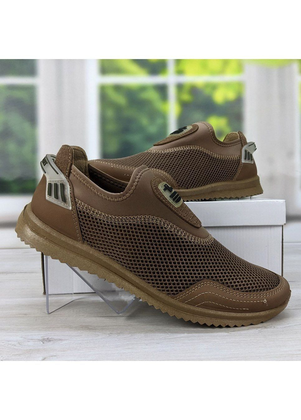 Коричневі Літні кросівки чоловічі літні сітка Dago