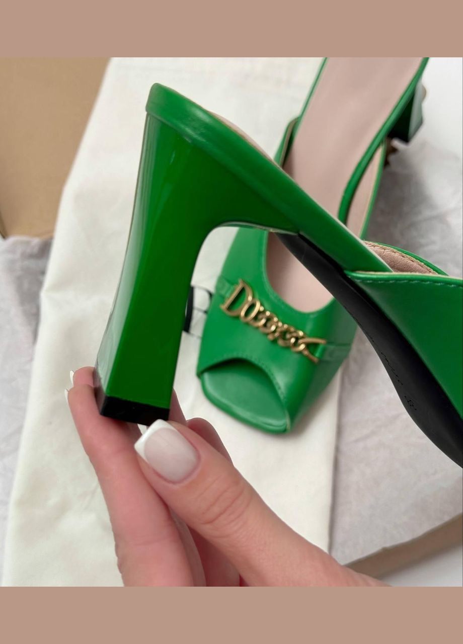 Зеленые шлепанцы женские летние зеленые Meideli с пряжкой