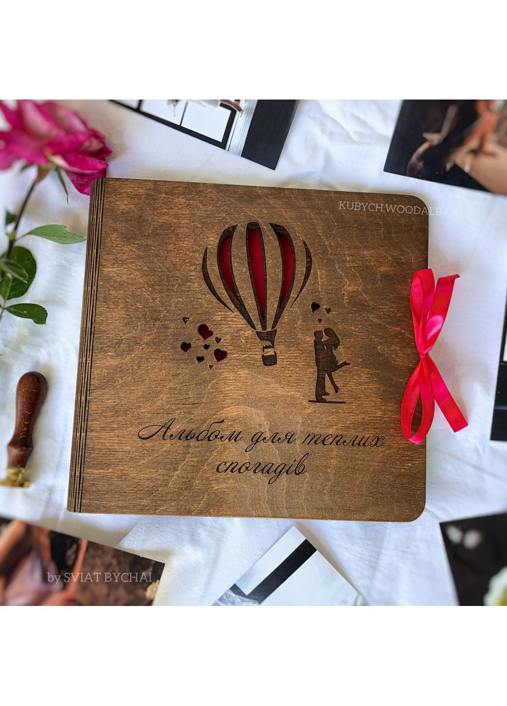 Деревянный альбом для фото с вашими надписями (именами) - подарок на свадьбу, годовщину отношений No Brand (370386875)