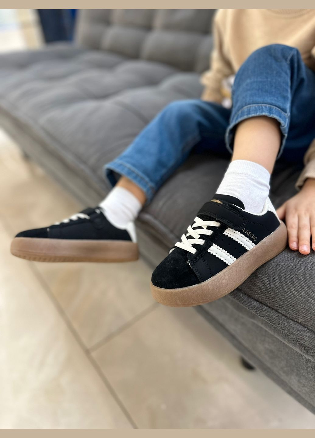 Черные демисезонные кроссовки Jong Golf