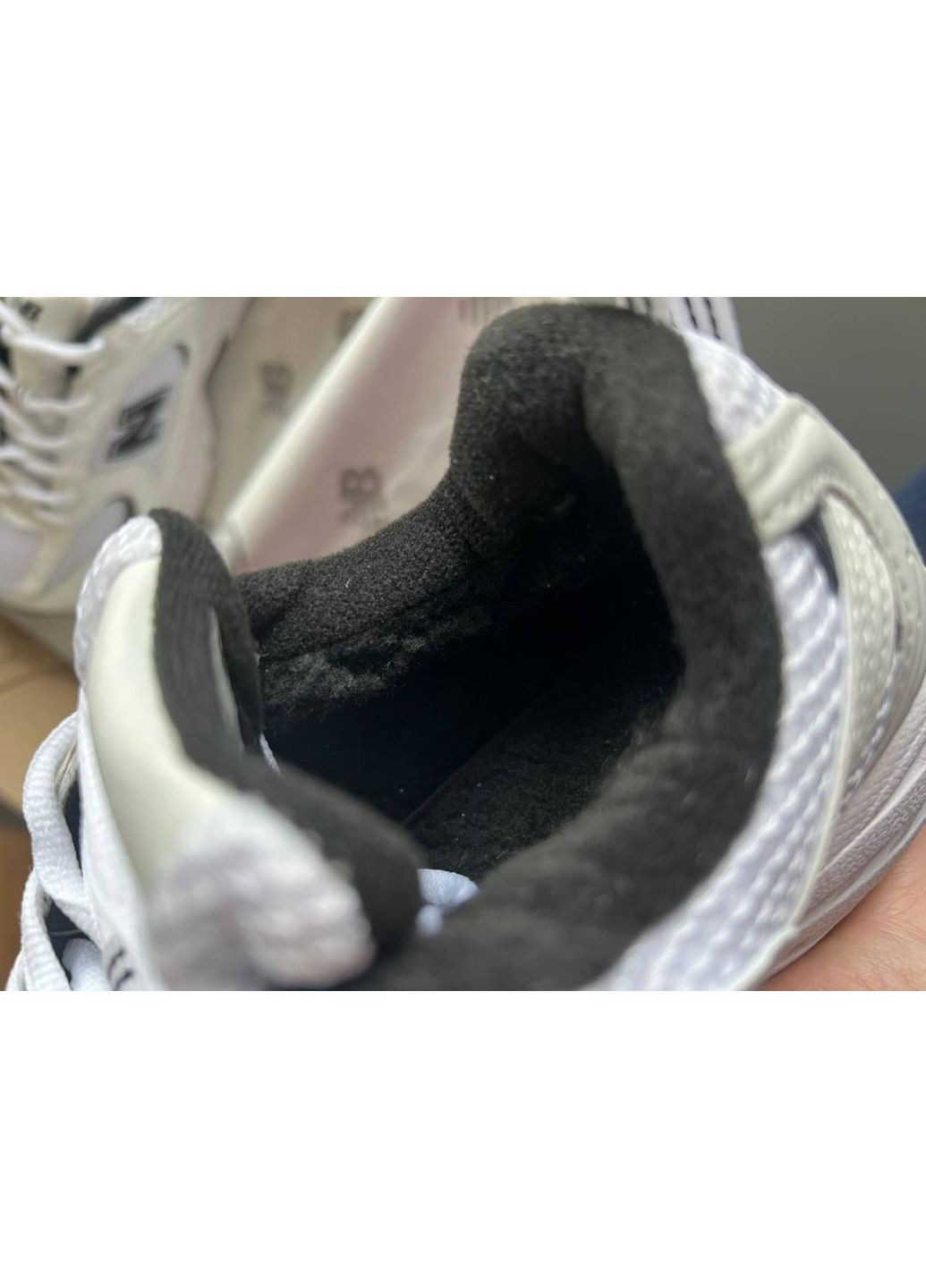 Черные демисезонные кроссовки мужские new balance 530 fur white black нью беланс 530 No Brand