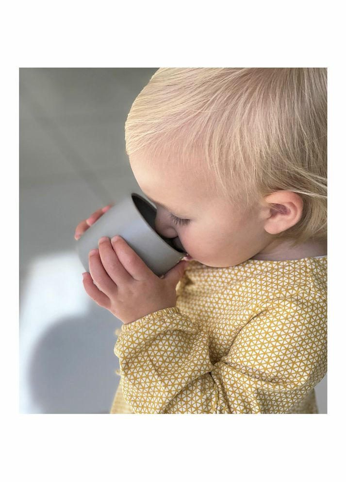 Чашка силиконовая Mini Cup Mellow Yellow, 180 мл () MinikOiOi 101100006 (335973740)