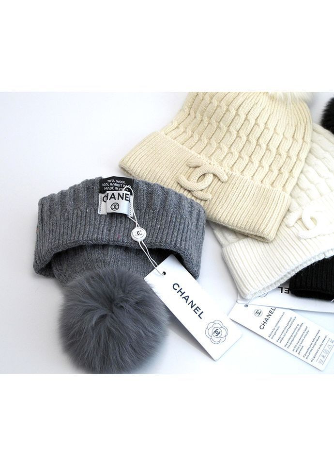 Жіноча зимова шапка з помпоном No Brand (366569228)