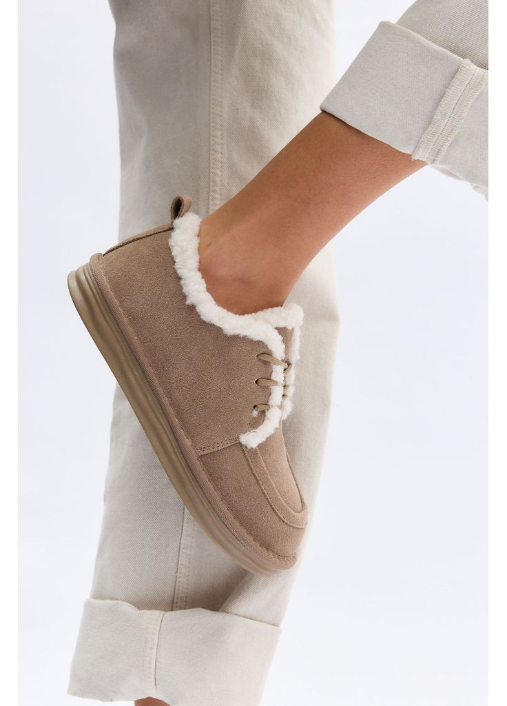 Бежевые слипоны 204441 Lonza