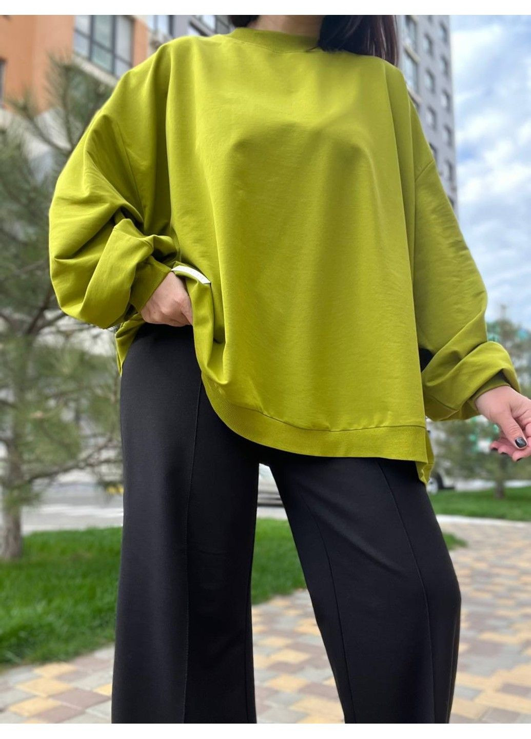 Костюм жіночий MY CITY 3044-8286 світшот широкий оверсайз та брюки палаццо зі стрілкою No Brand (313453267)