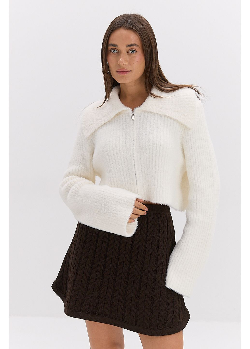 Коротка вязана спідниця з косами темно-бордова Arjen (361056952)