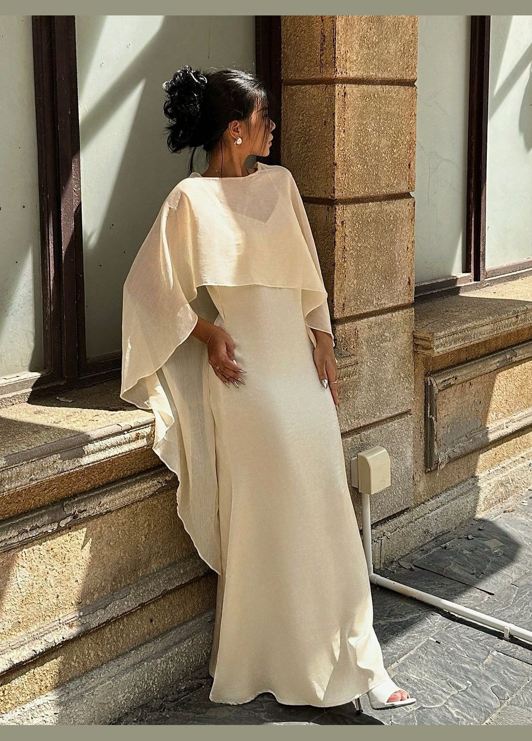 Айворі повсякденний сукня SHEIN однотонна