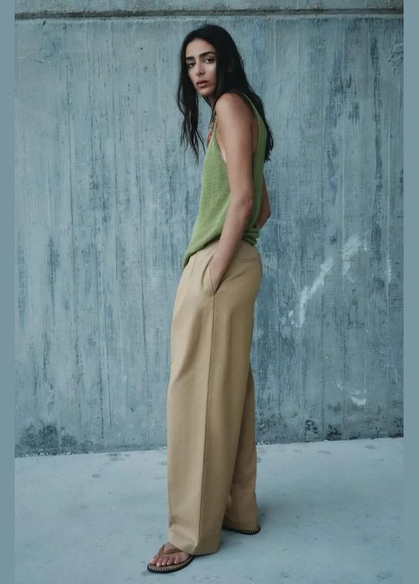 Брюки с защипами и пряжкой Zara (331740728)