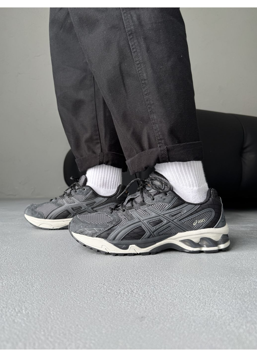 Серые демисезонные кроссовки мужские asics gel-nimbus 10.1 grey / black асикс гель нимбус 10.1 No Brand