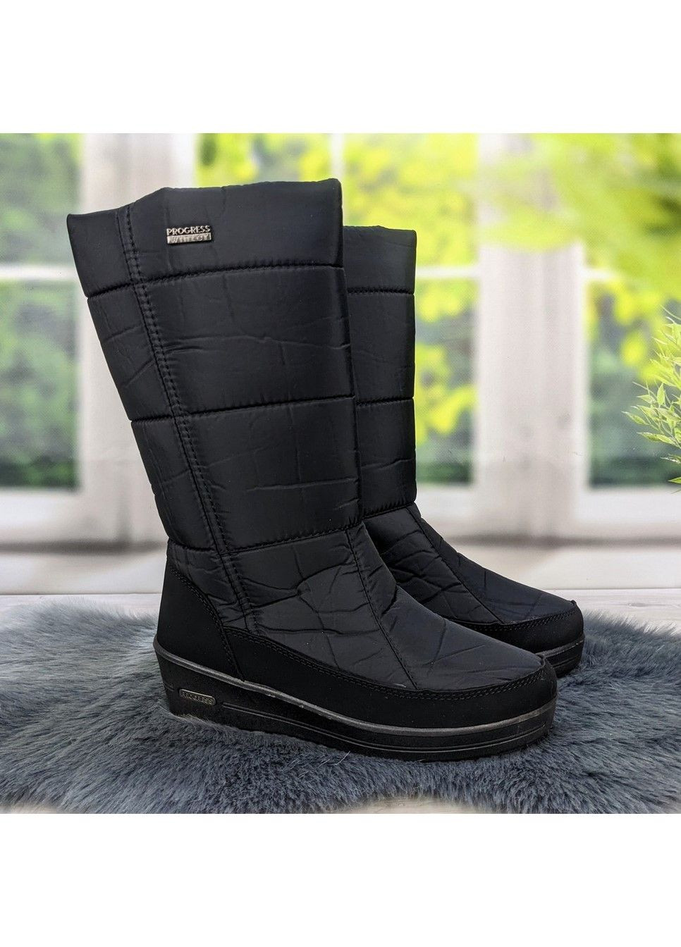 Черные сапоги дутики женские Progress на молнии