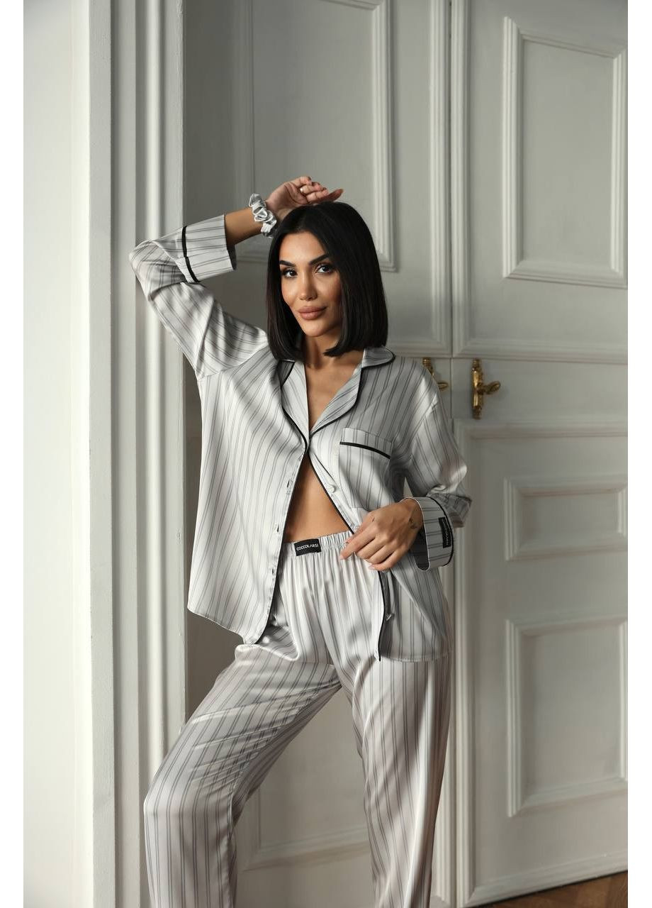 Серая всесезон женская пижама сатиновая в вертикальную полоску. рубашка + брюки Vakko