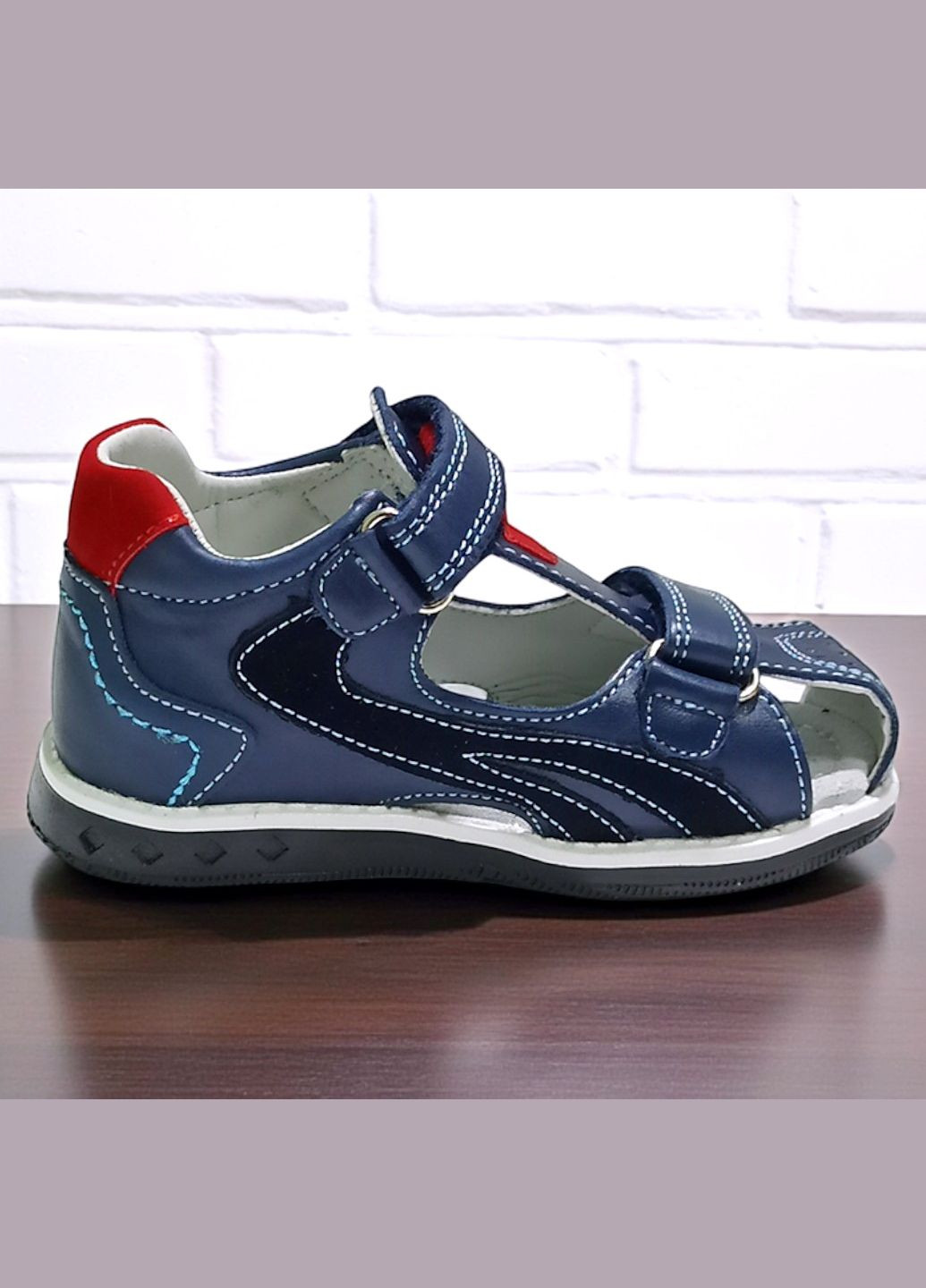Ортопедичні шкіряні босоніжки закриті сандалії для хлопчика клібі Clibee (334305326)