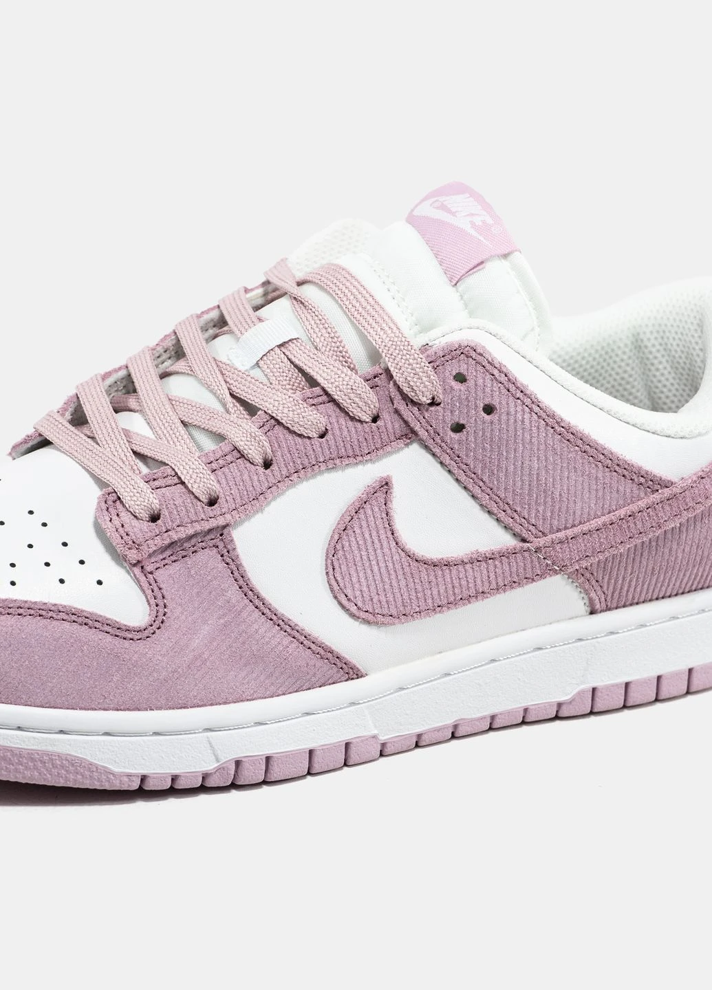Кроссовки женские Nike SB Dunk Low Pink Corduroy | Найк СБ Данк розовые No Brand розовые демисезоны (345562973)