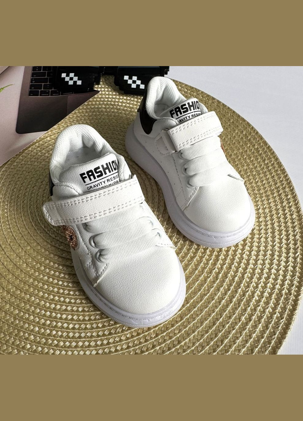 Цветные всесезонные детские кроссовки tedi, черные вставки No Brand