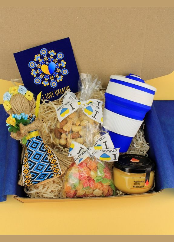 Подарунковий набір Українка дівчині, мамі, брату, сестрі, подрузі, хлопцю, жінці, на день народження, свято (8-1285) Кукумбер (297743585)