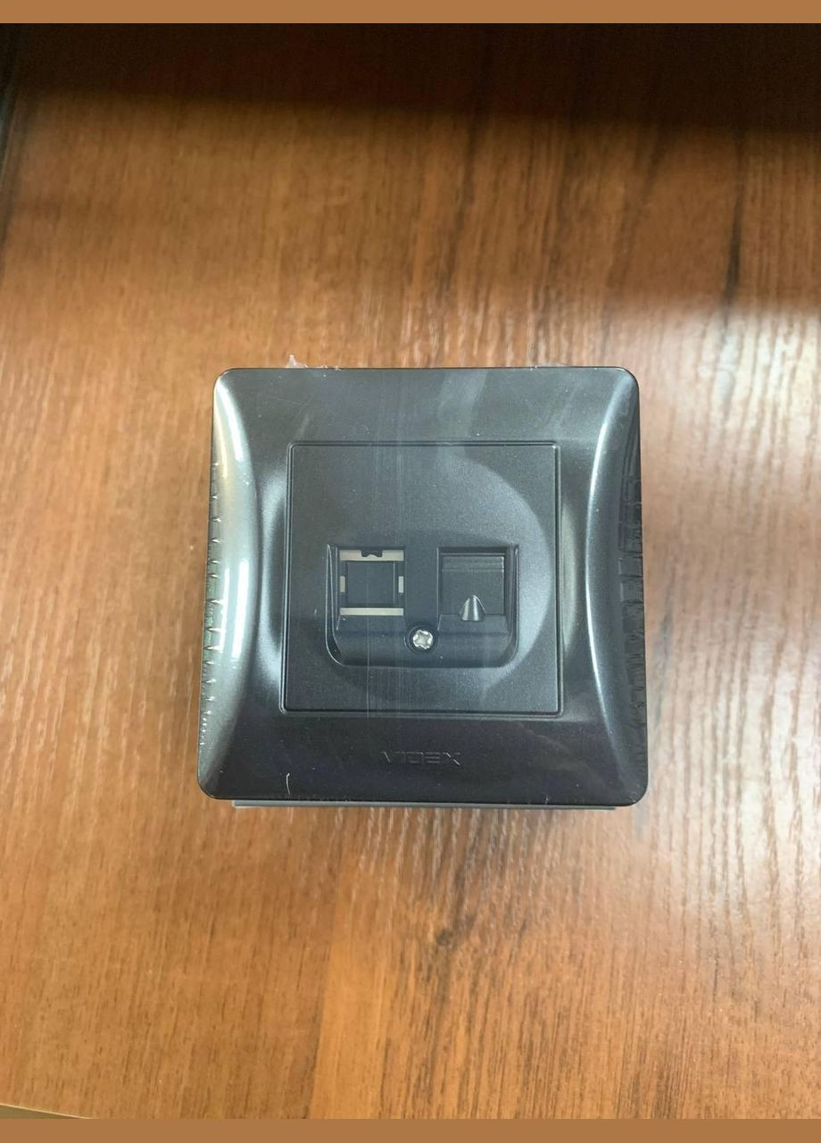 Розетка одинарная компьютерная черный графит BINERA Videx (355267822)