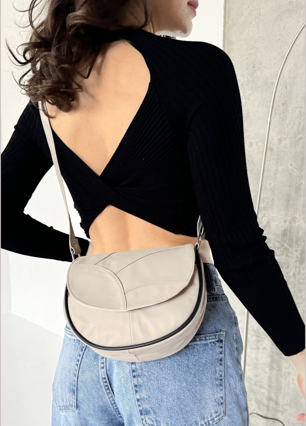 Стильна напівкругла сумочка із натуральної шкіри InFashion Сумка (325884116)