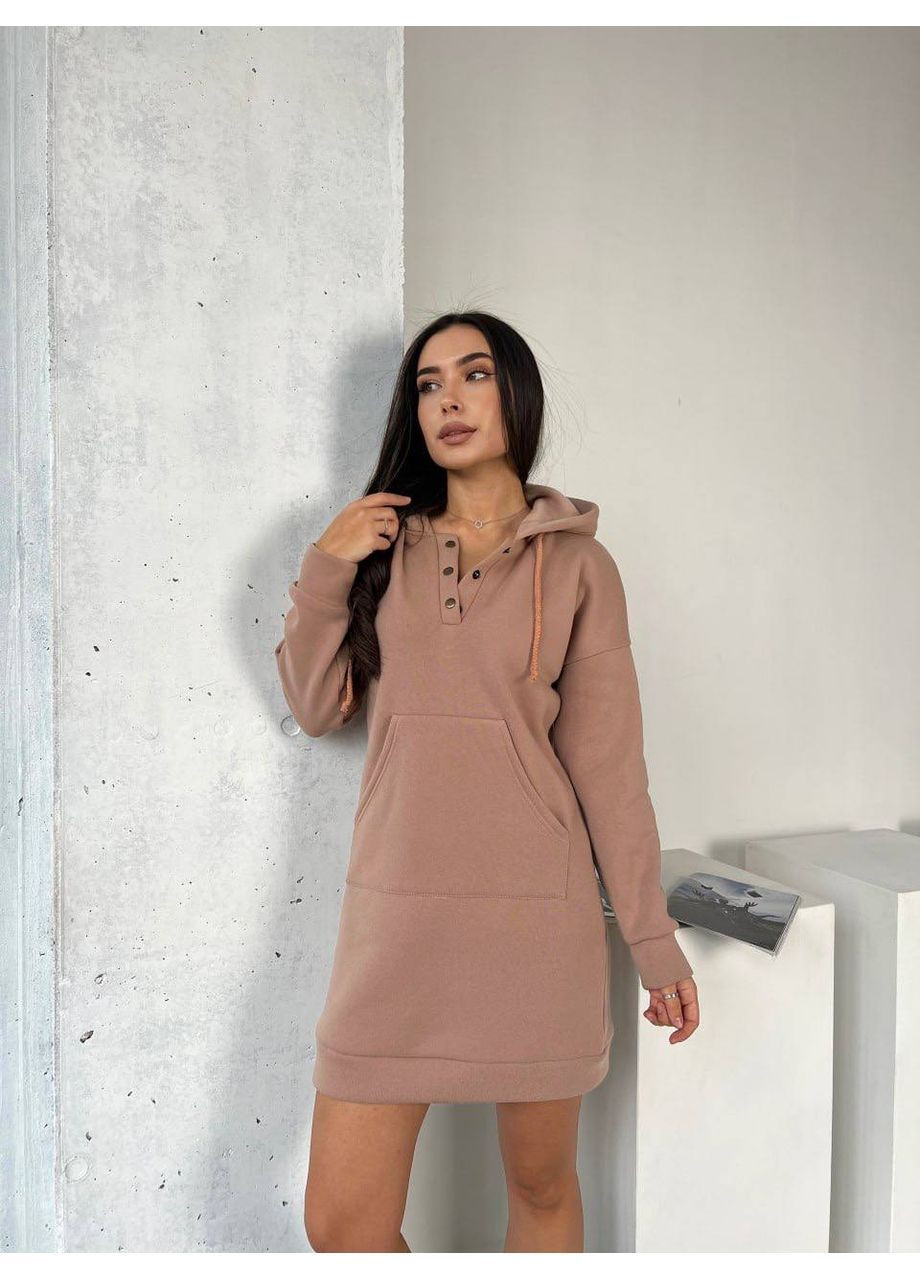 Світло-коричнева сукня 2070 трьохнитка на флісі з капюшоном та кишенею кенгуру Україна