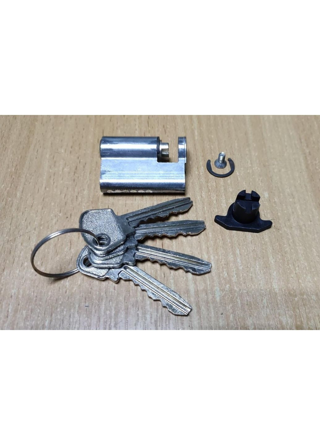 Механизм цилиндрический накладной 4 ключа Арико (361150854)