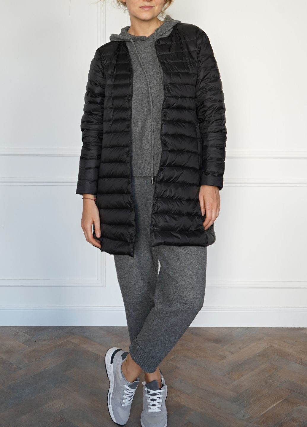 Чорний демісезонний Пуховик One