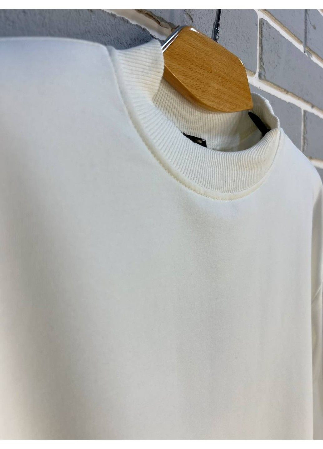 Футболка женская KEYYMOD 23688 оверсайз свободный крой с подплечниками one size No Brand - (315589177)