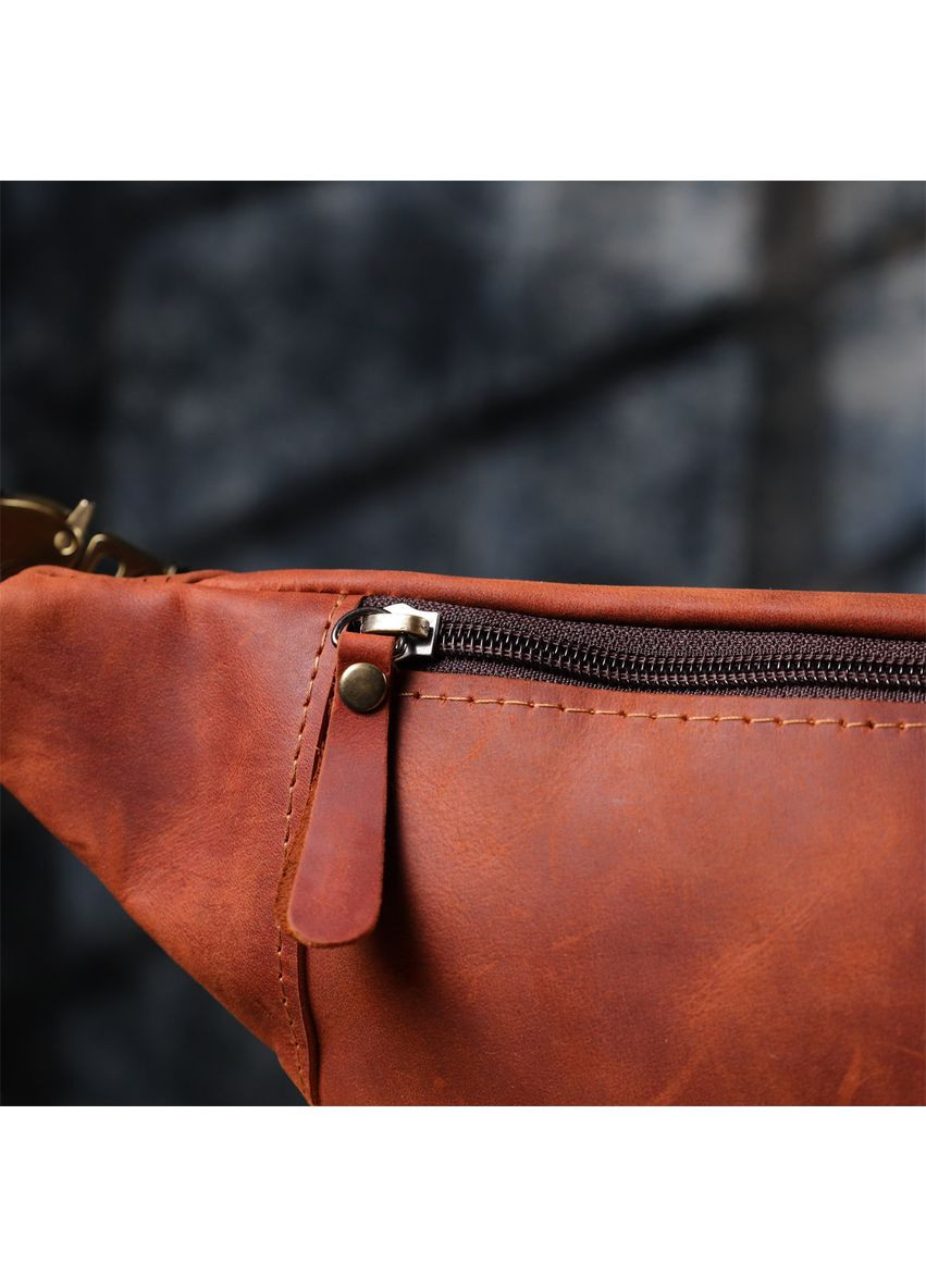 Практична сумка-бананка для чоловіків із натуральної вінтажної шкіри 23122 Shvigel (366880576)