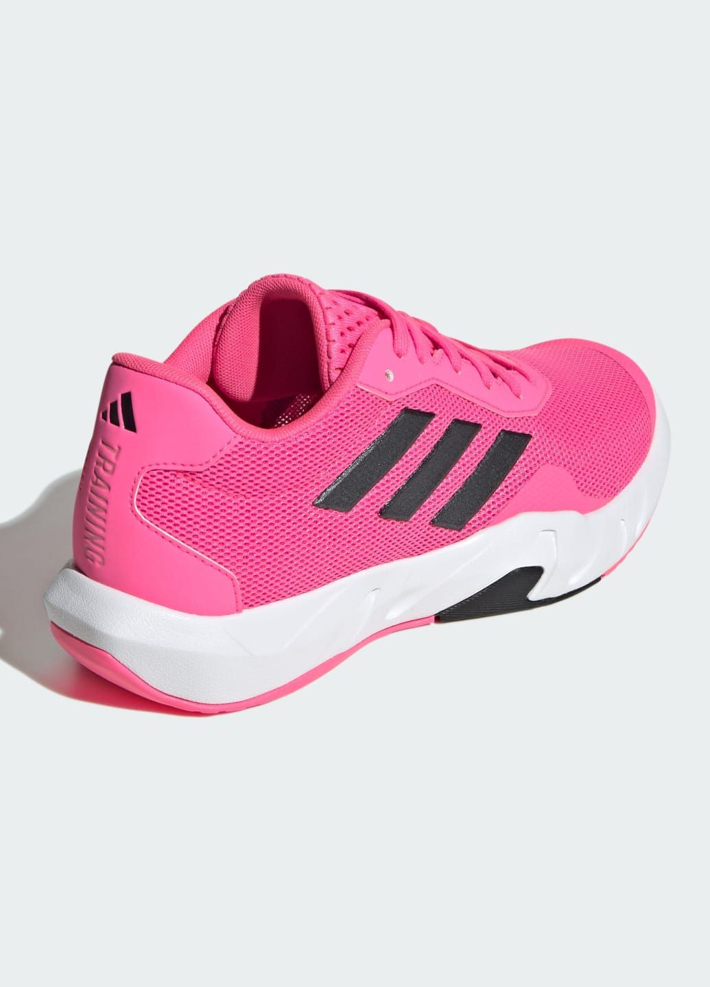 Рожеві всесезонні кросівки для тренувань amplimove adidas