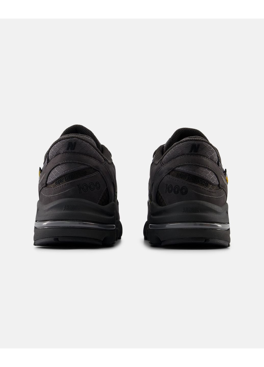 Чорні всесезон кросівки чоловічі 1000 m1000nbb весна-осінь текстиль чорно-фіолетові New Balance