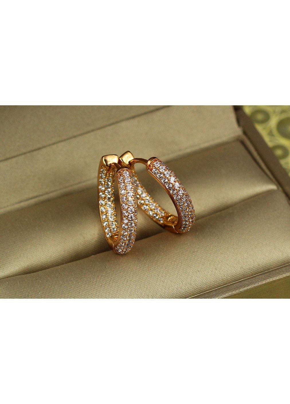 Серьги выпуклые кольца с камнями спереди и сзади золотистые 2 см love-shopping Xuping Jewelry (354655887)